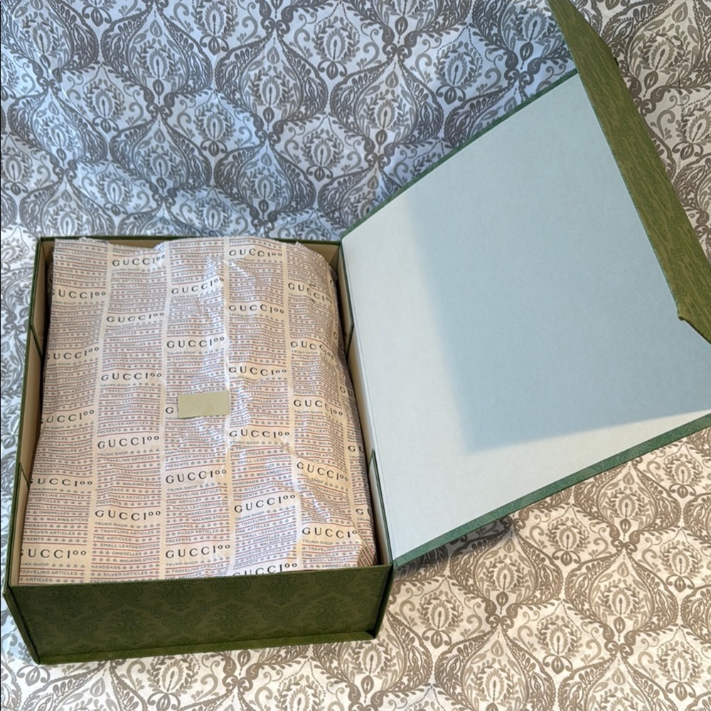 Gucci Green Patterned Box - Picture 9 of 9